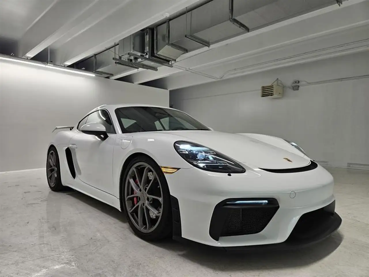 Porsche 718 Cayman photo Porsche 718 Cayman