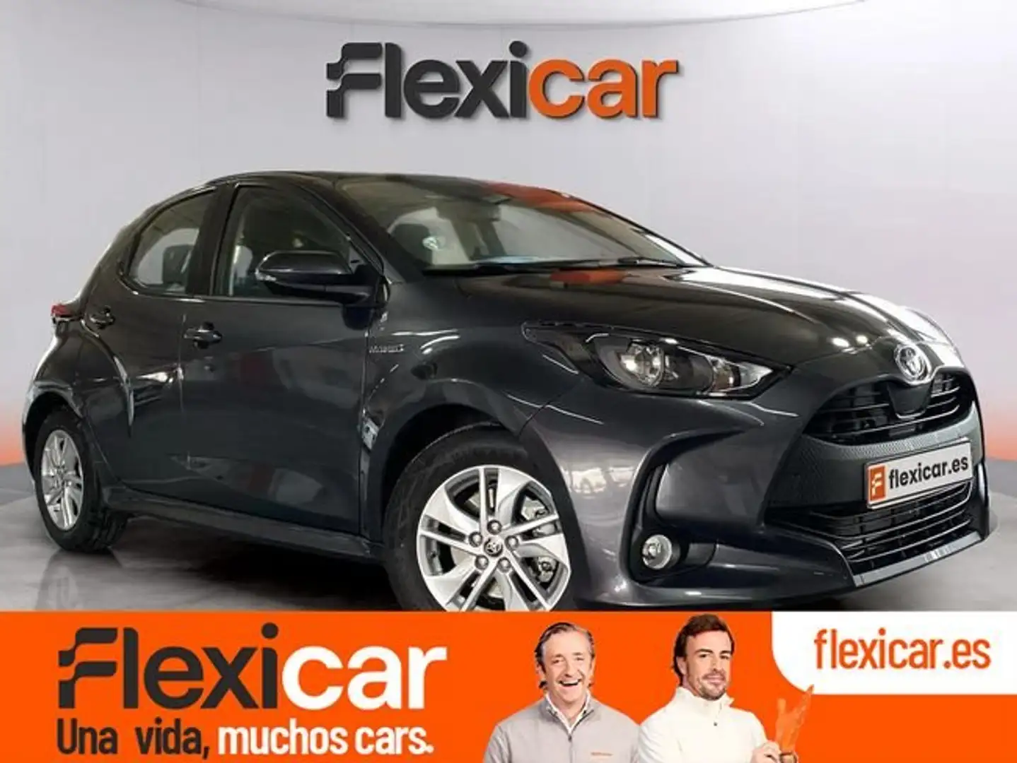Toyota Yaris 120H 1.5 Active Tech Gris - 1
