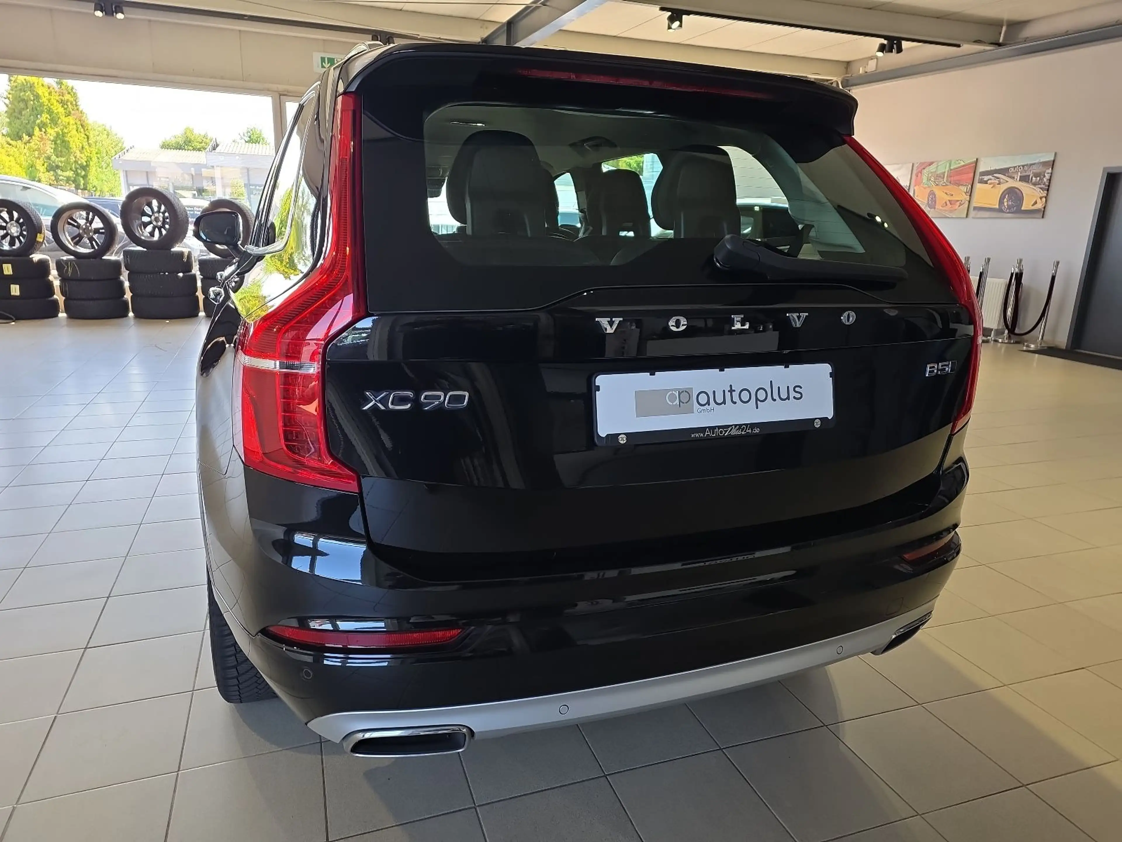 Volvo XC90 B5 (D) Momentum Pro AWD ACC BLIS Kamera LED — photo 9