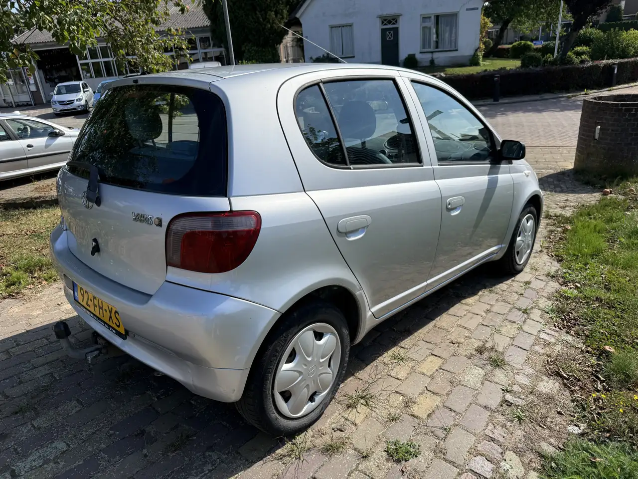 Toyota Yaris 1.3-16V VVT-i Sol Centr. Vergr. / Elektr. ramen /, foto 3