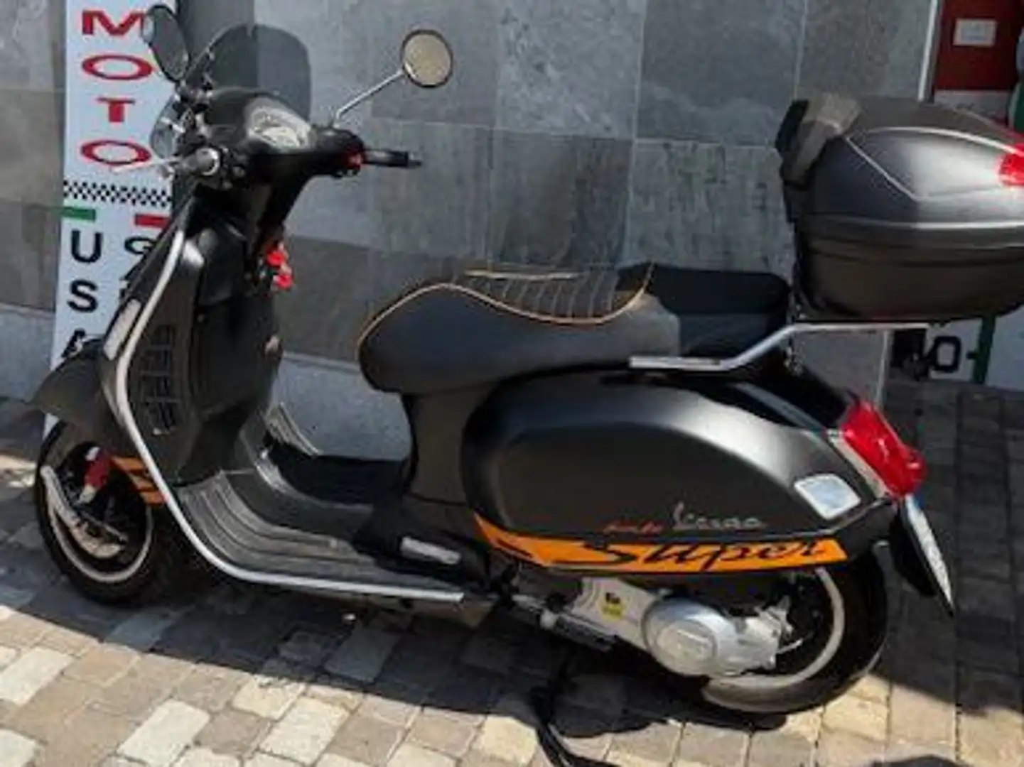 Vespa GTS 300 SUPER SPORT Negro - 1