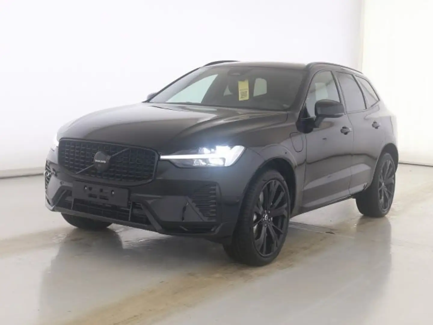 Volvo XC60 T6 Plus Black Edition Plug-In Hybrid*B&W*PIXEL Schwarz - 1