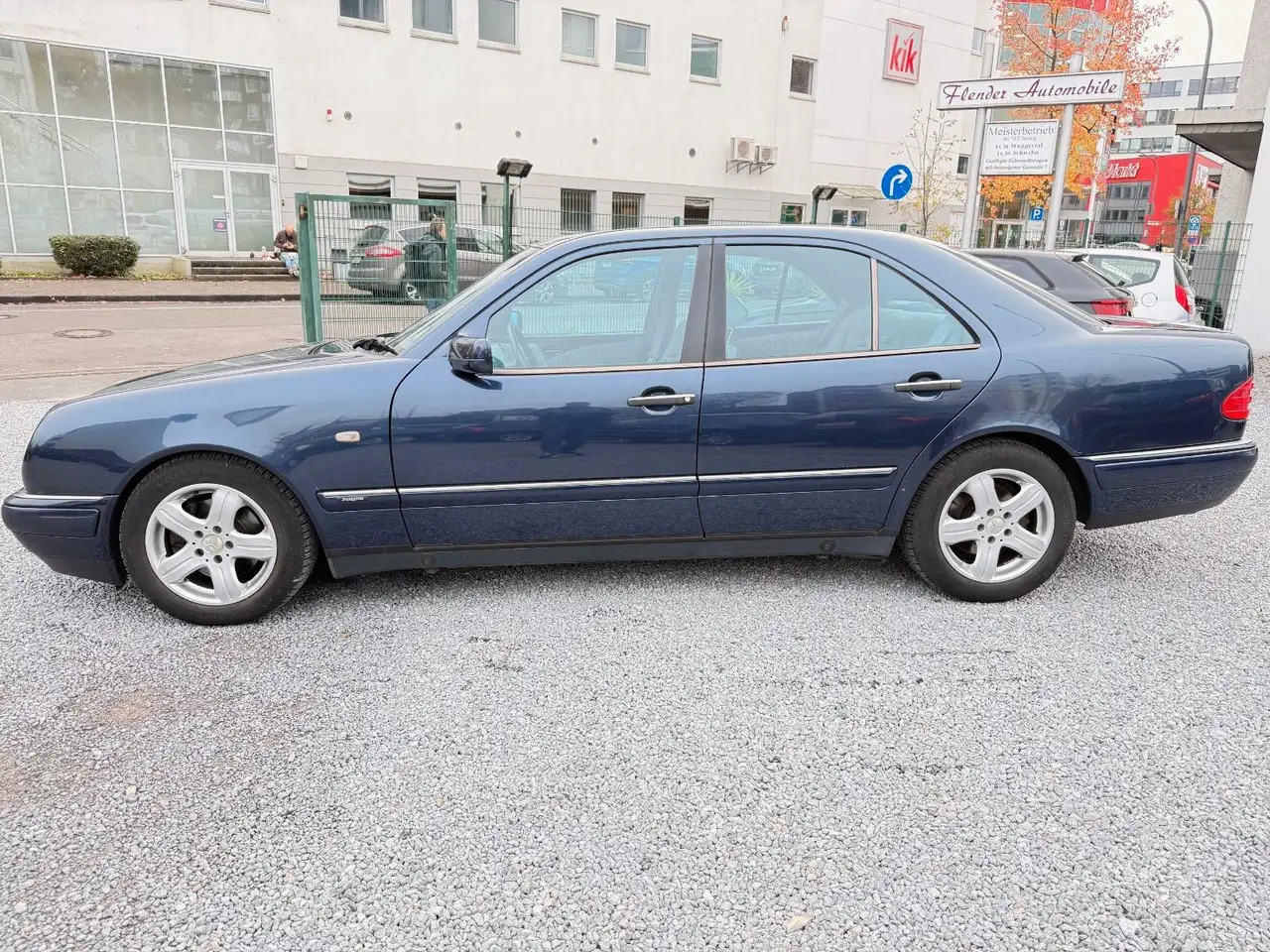 Mercedes-Benz E 280 Lim. Avantgarde inkl. 3 Jahre Hausgarantie, foto 4