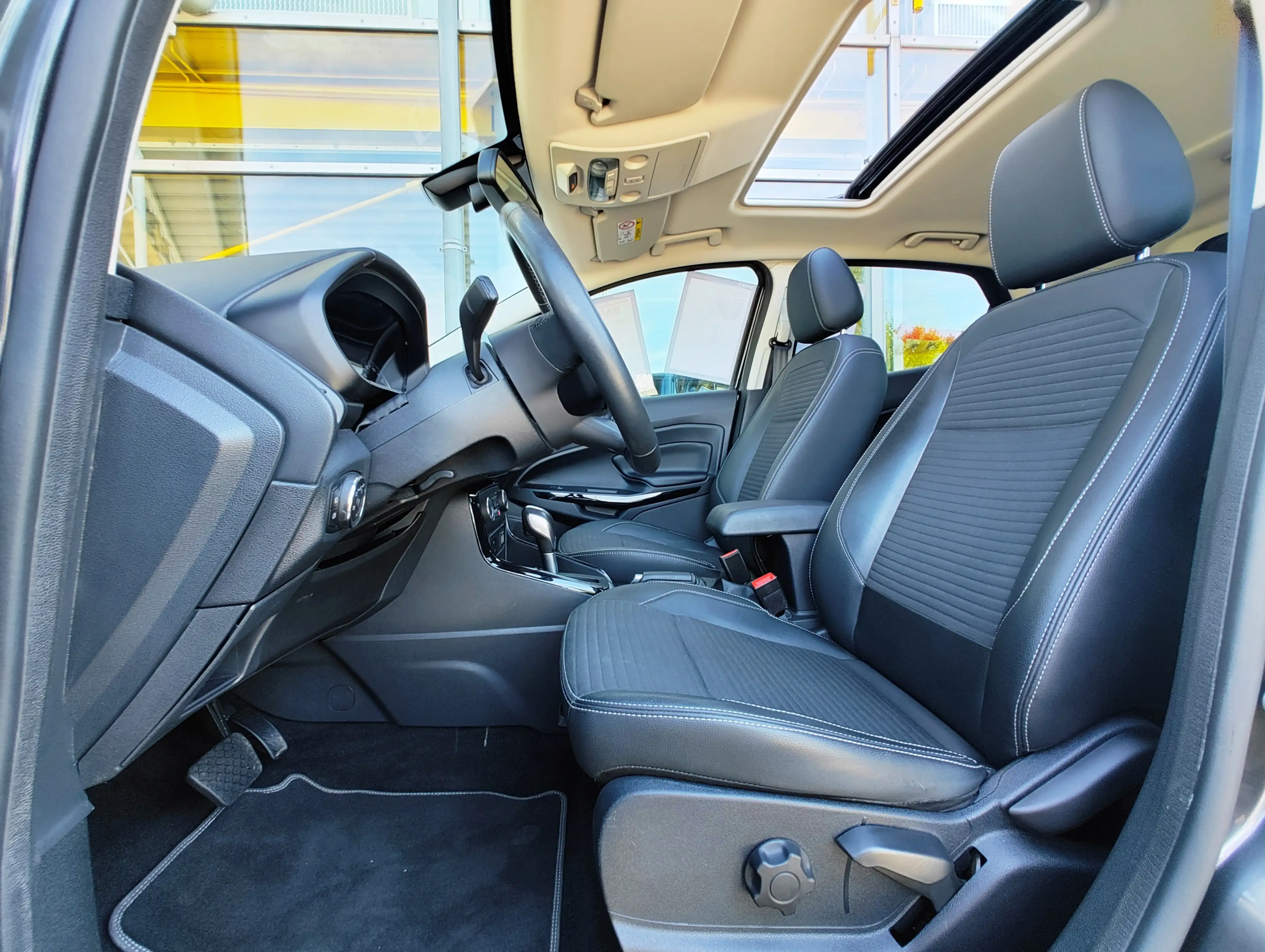 Ford EcoSport Titanium Alcant.-Klima-SHZ-Glasdach-B&O — photo 11