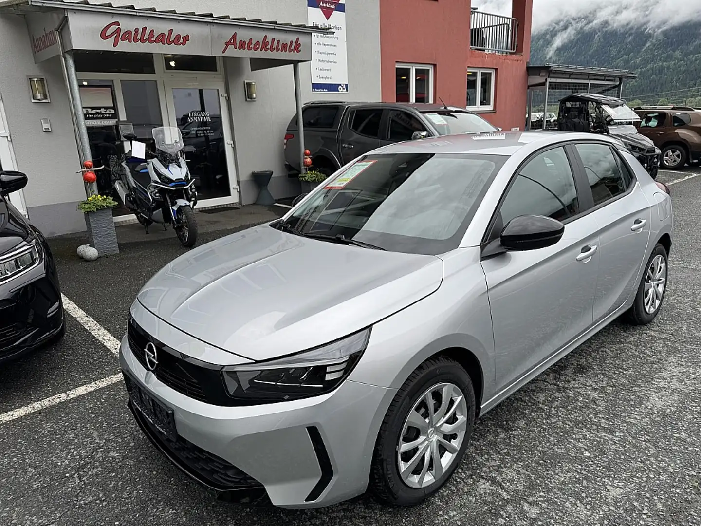 Opel Corsa 1,2 Edition Silber - 1