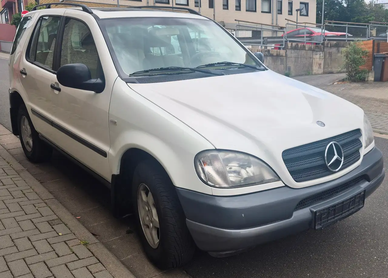 Mercedes-Benz ML 320 Edition AHK Allwetter Prominenter Vorbesitz Tüv, foto 6