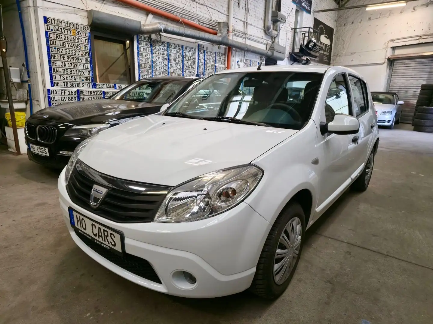 Dacia Sandero Laureate *Top*TÜV NEU* Weiß - 1