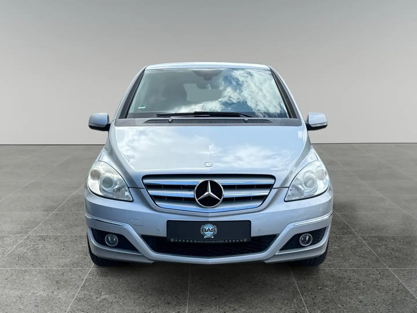 Mercedes-Benz B 160 *PDC*SHZ*Licht&Regensensor*8fach Argintiu - 2