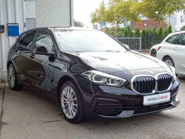 Bmw 118 d Aut Advantage 17" Navi LC Pro Leder LED