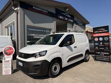1.5 BlueHDi 100CV Premium*PORTAPACCHI*CHIUSURE UFO-TAGLIANDO PRE CONSEGNA-GARANZIA 12 MESI-PRESA 220V