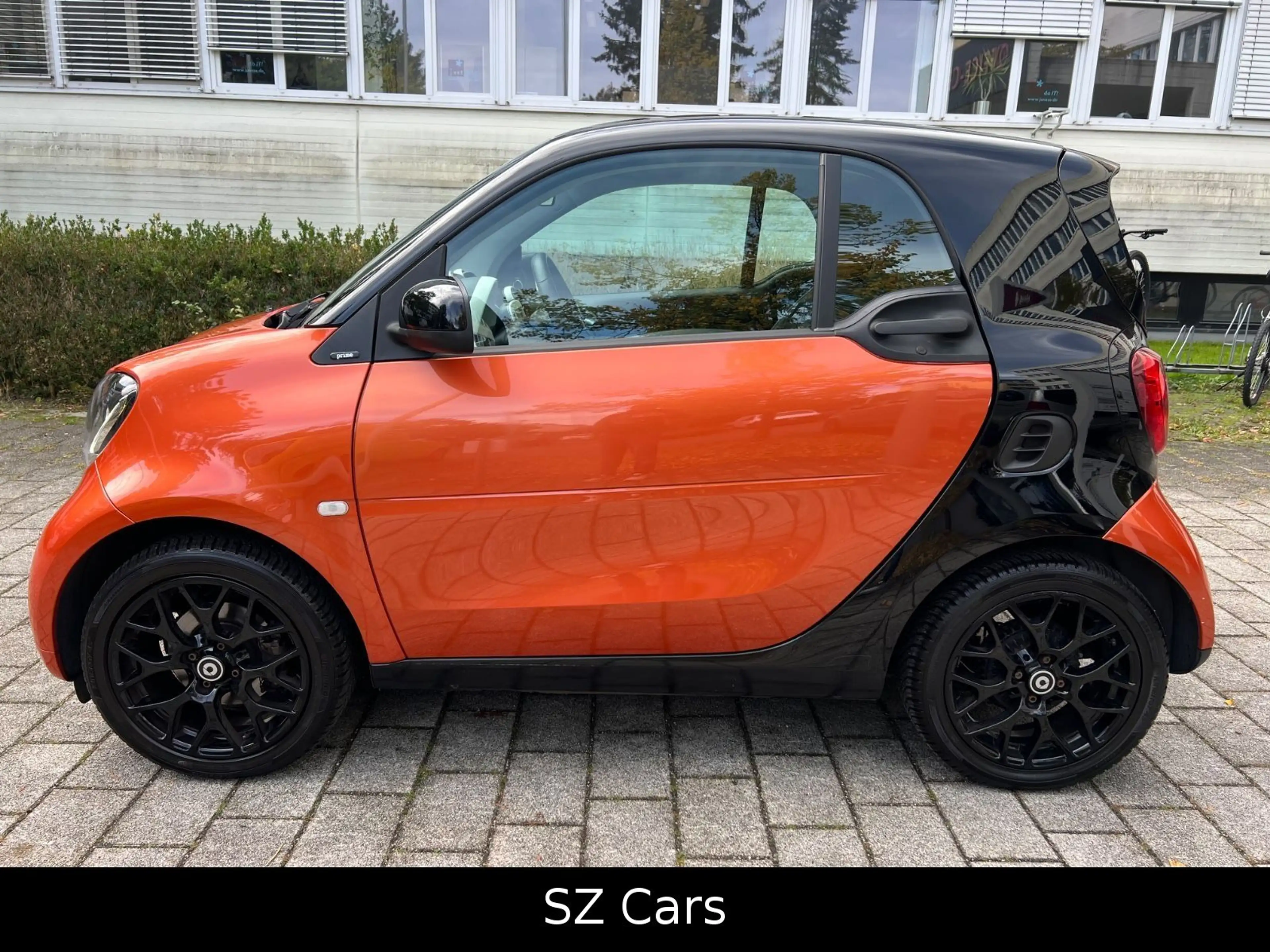 smart forTwo coupe Basis JBL LEDER PANO NAVI PDC SPUR — photo 9