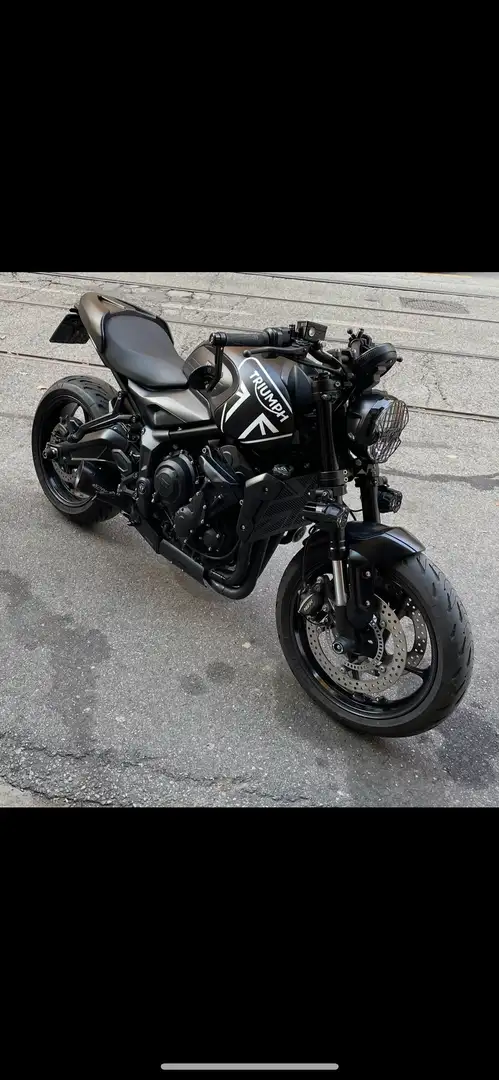Triumph Trident 660 Naked Zwart - 1