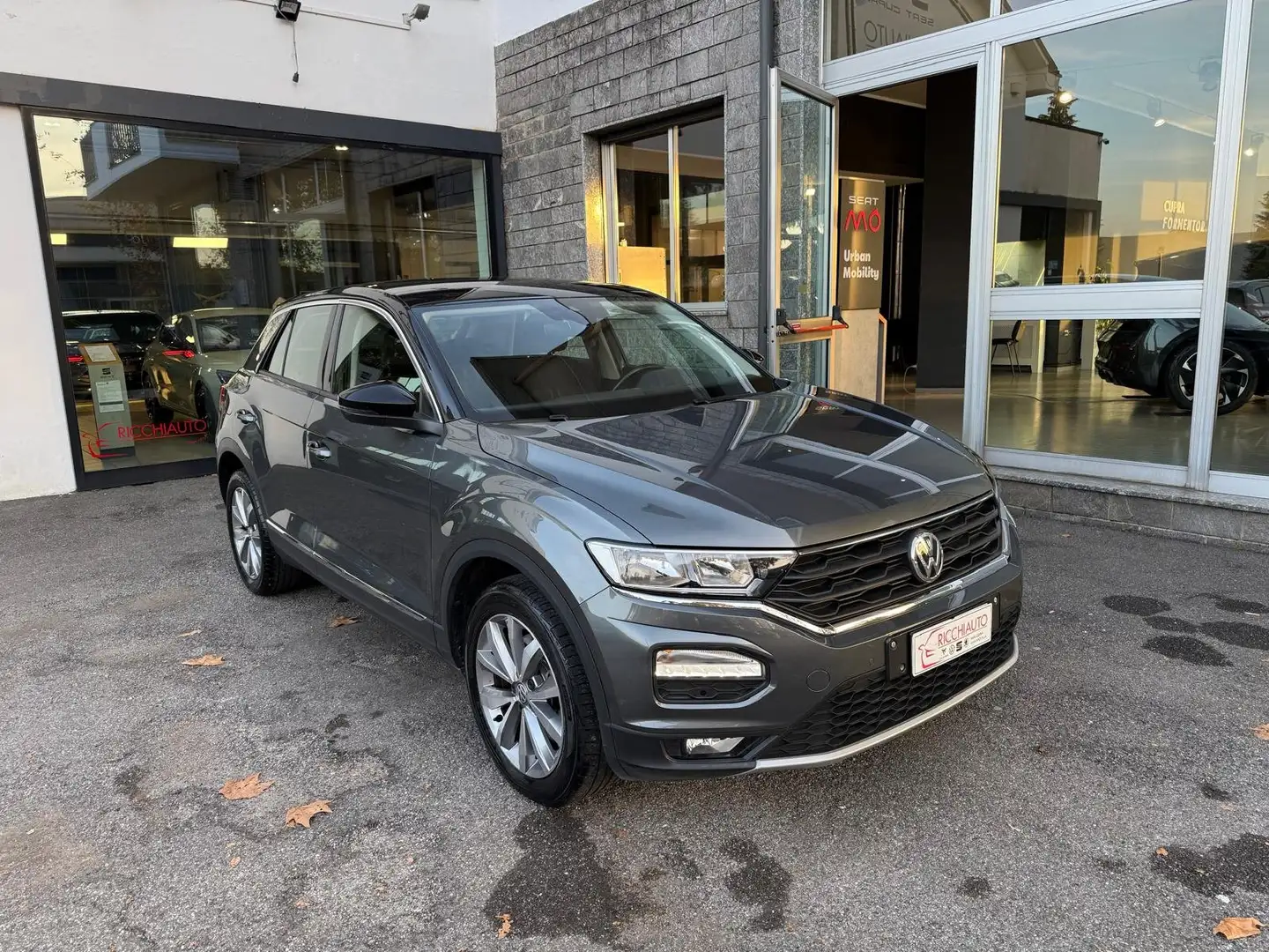 Volkswagen T-Roc T-Roc 1.0 tsi Style 115cv Grigio - 1