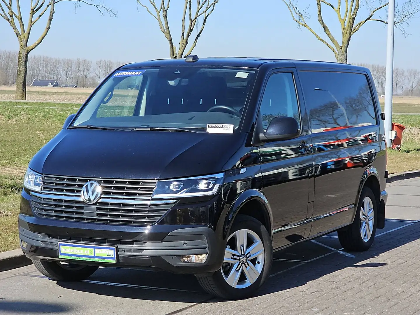 Volkswagen Transporter 2.0 TDI T6.1 LED L1H1 150Pk! Zwart - 2