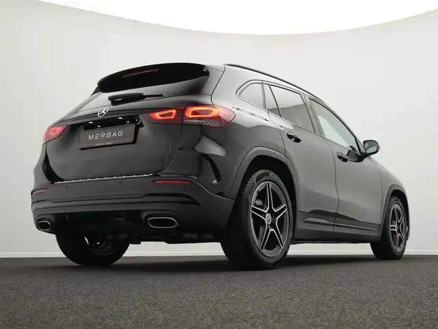 Mercedes-Benz Gla Class view 11