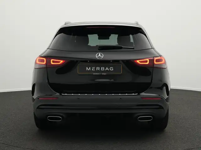 Mercedes-Benz Gla Class view 4
