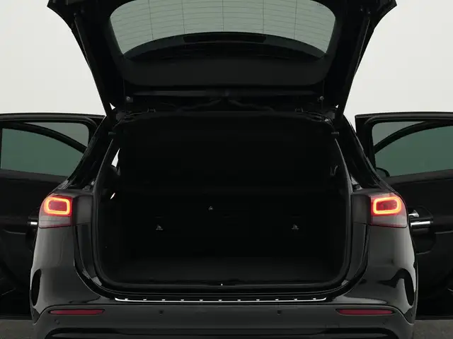 Mercedes-Benz Gla Class view 17