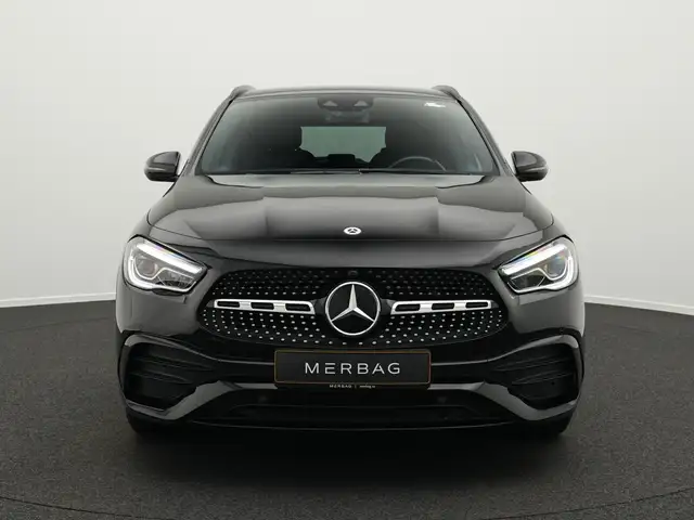 Mercedes-Benz Gla Class view 2