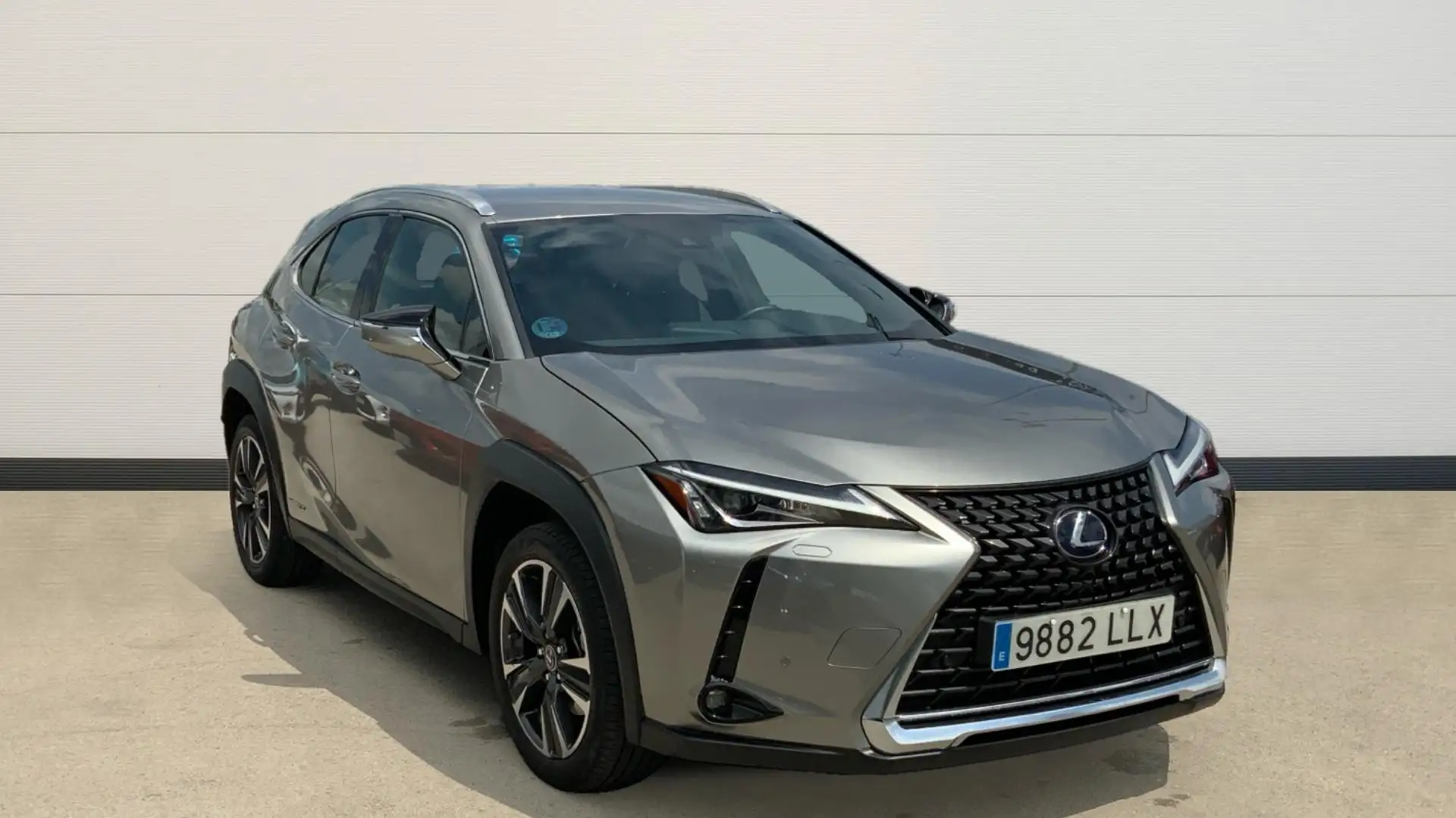 Lexus UX 250h Premium 4WD - 1