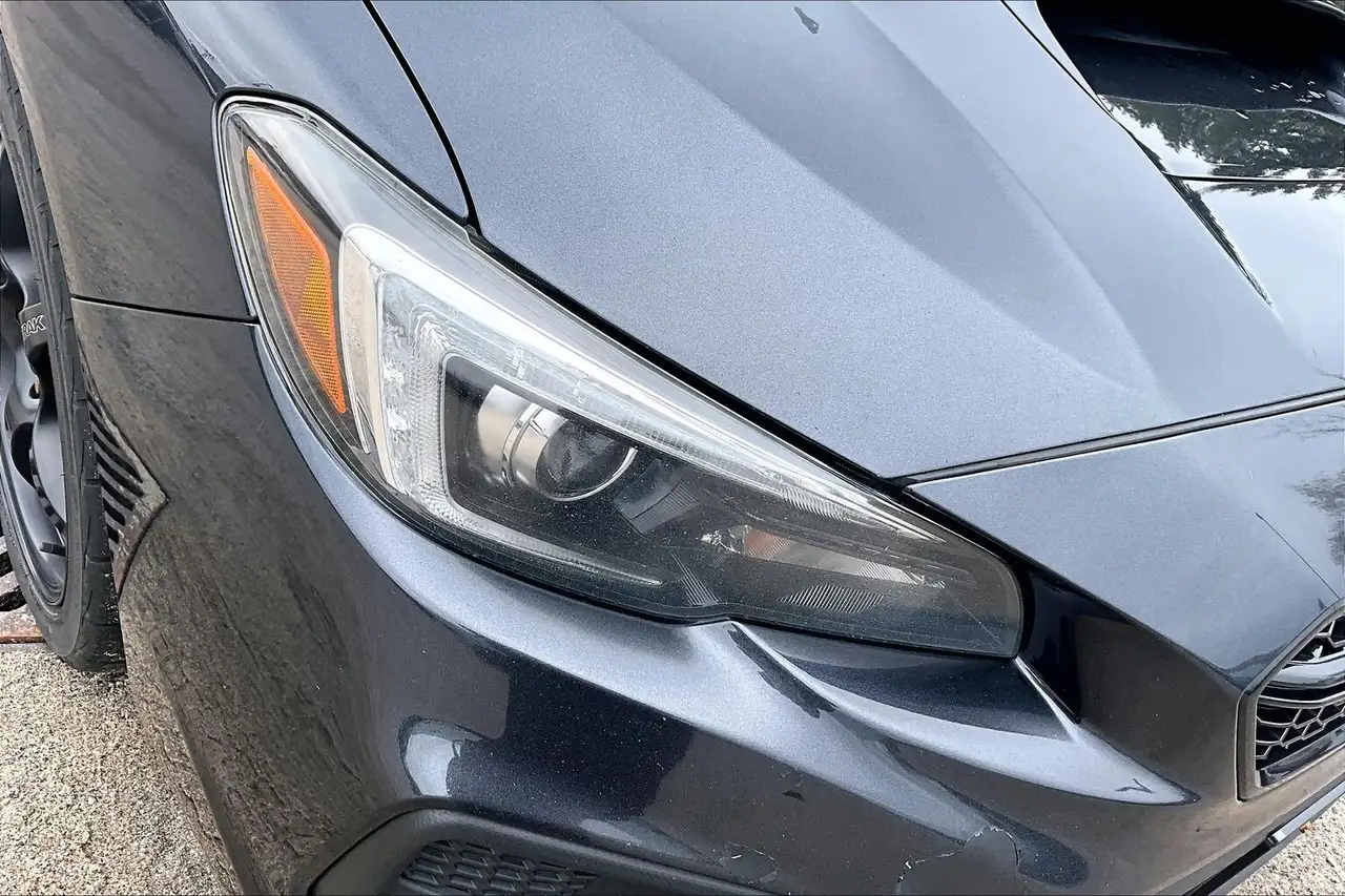 Subaru WRX снимка Subaru WRX