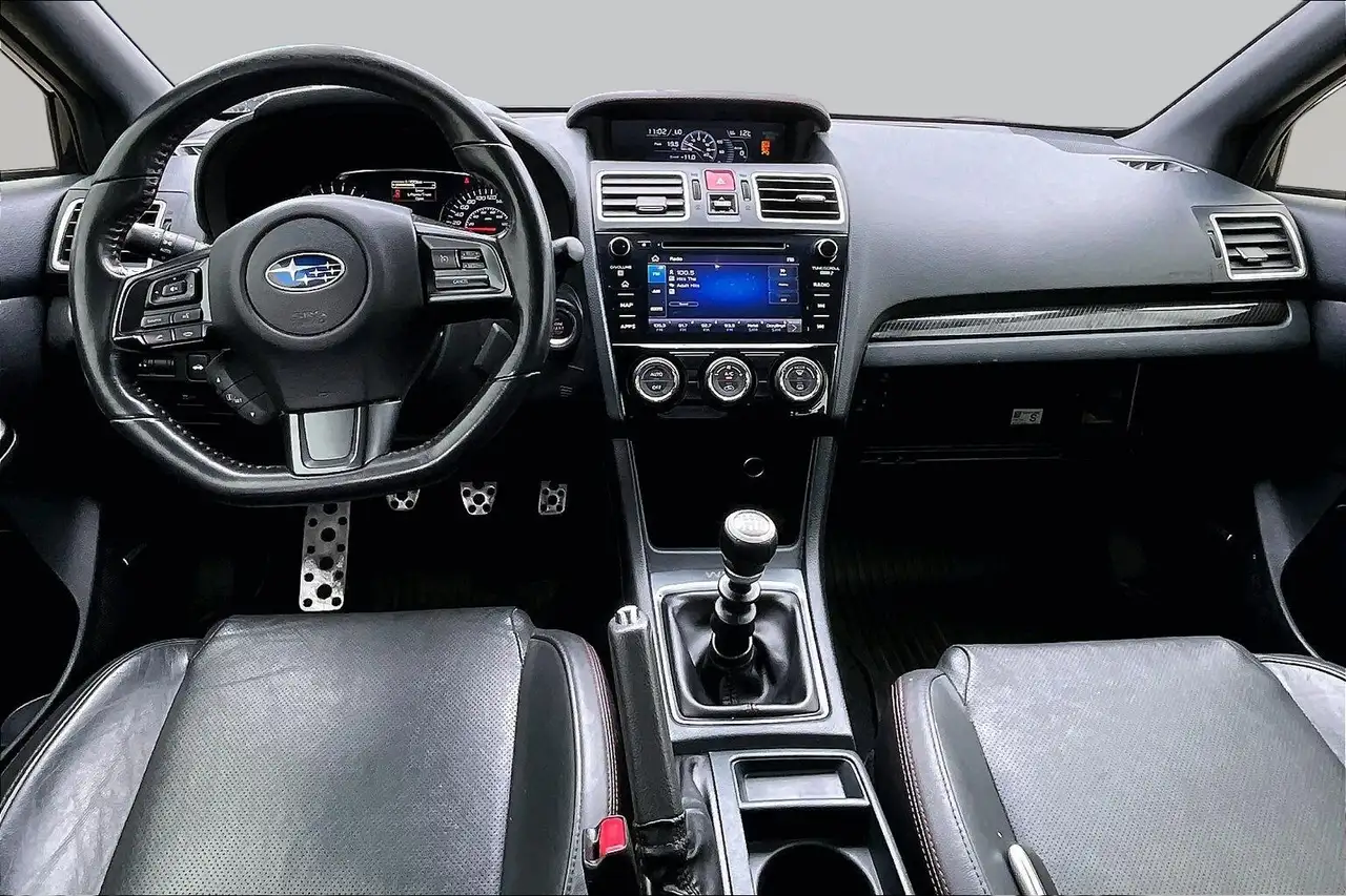 Subaru WRX снимка Subaru WRX