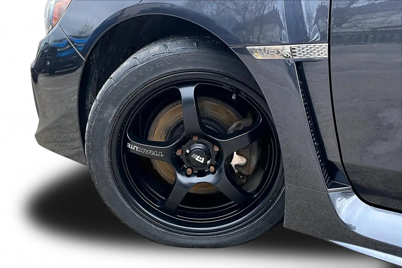 Subaru WRX снимка Subaru WRX