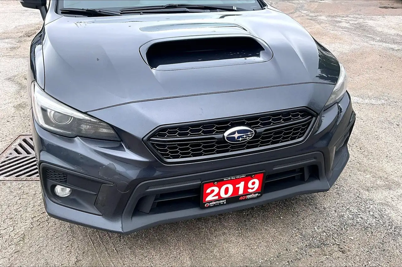 Subaru WRX снимка Subaru WRX