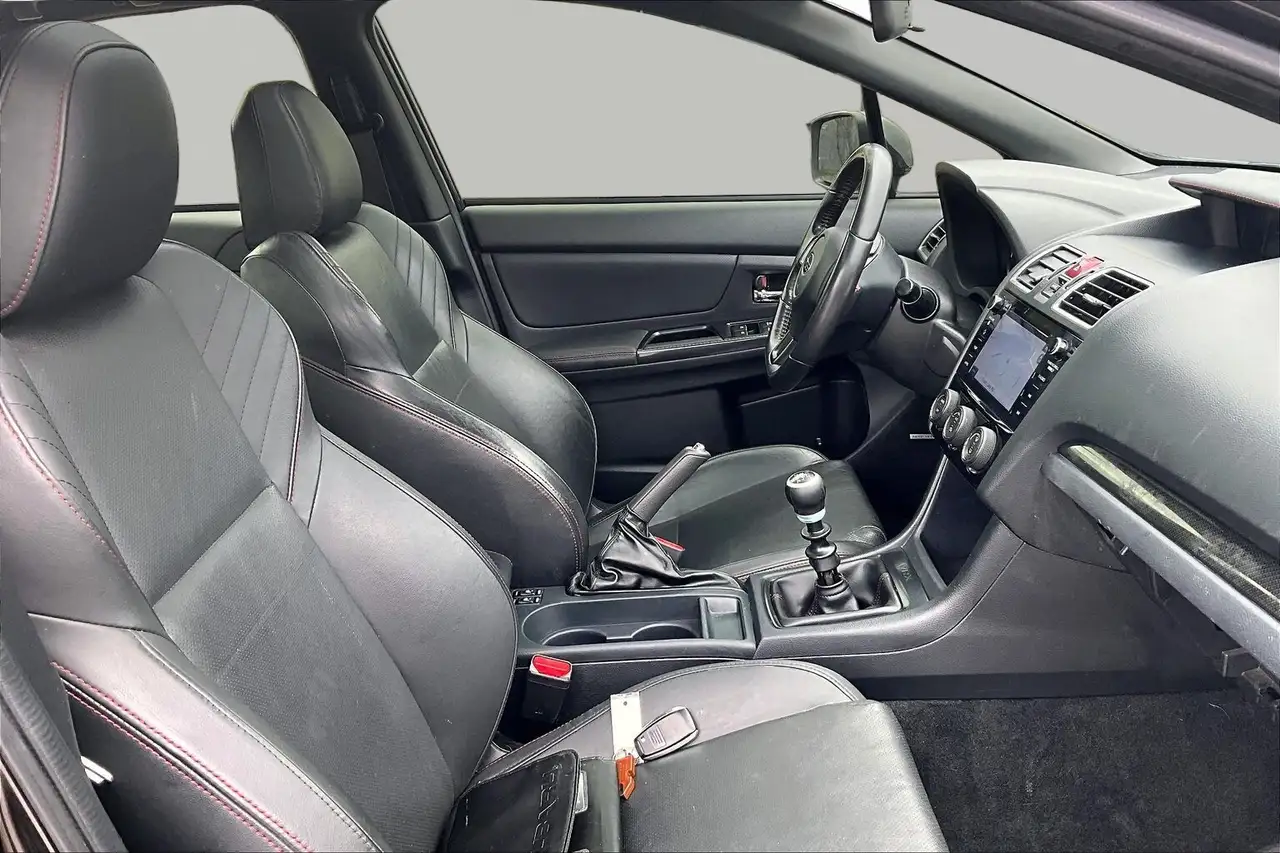 Subaru WRX снимка Subaru WRX
