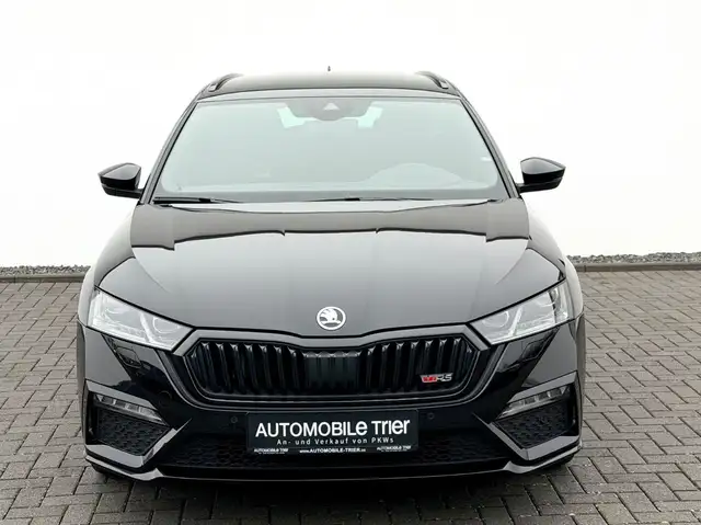 Skoda Octavia view 2