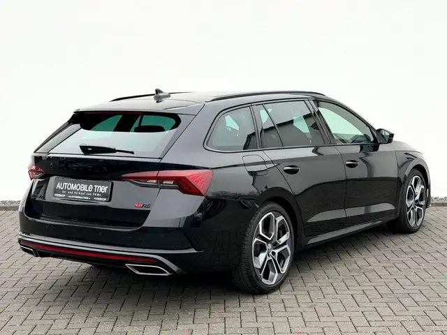 Skoda Octavia view 5