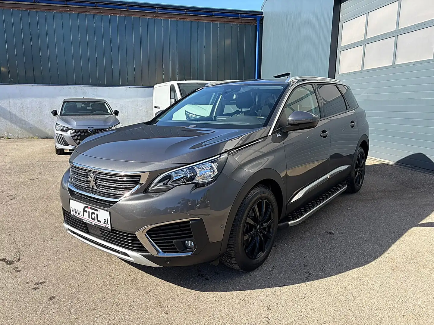 Peugeot 5008 1,5 BlueHDI 130 S&S EAT8 Allure Aut. Grau - 2