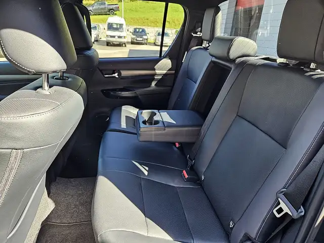 Toyota Hilux DK Invincible 4WD 2,8 D-4D MHEV Aut. Ansicht 10