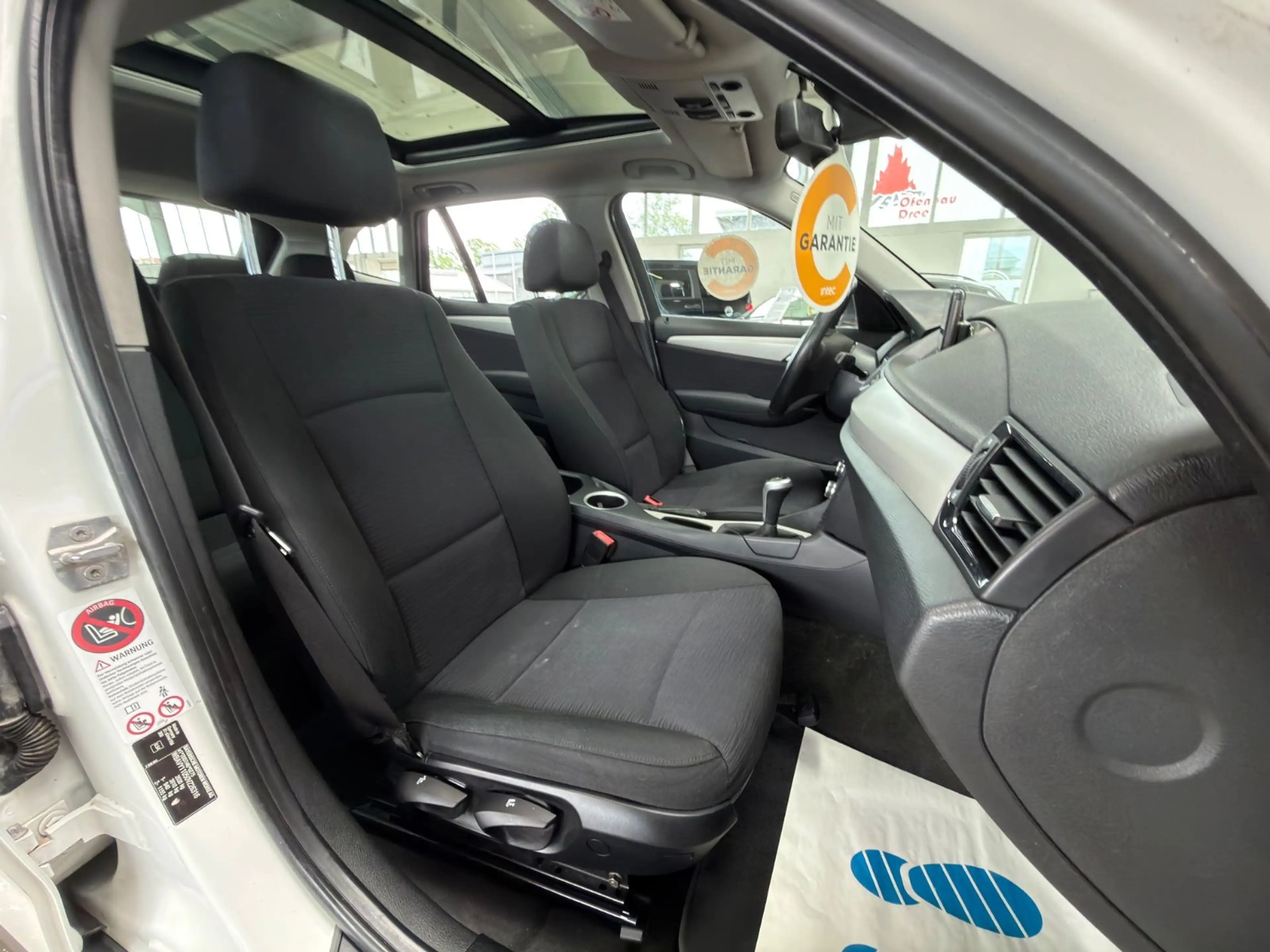 BMW X1 sDrive 2.0d Sport Line*GARANTIE*PANORAMA*2HND — photo 11