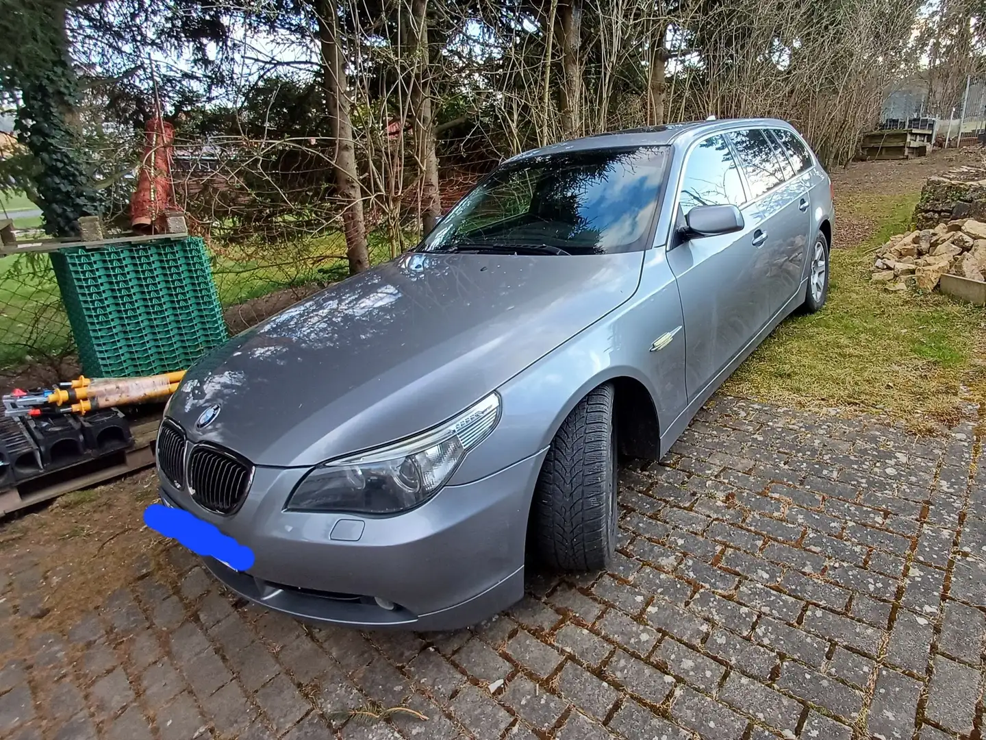 BMW 525 5er+Touring+Diesel+525d+Touring+Schalter Grau - 1