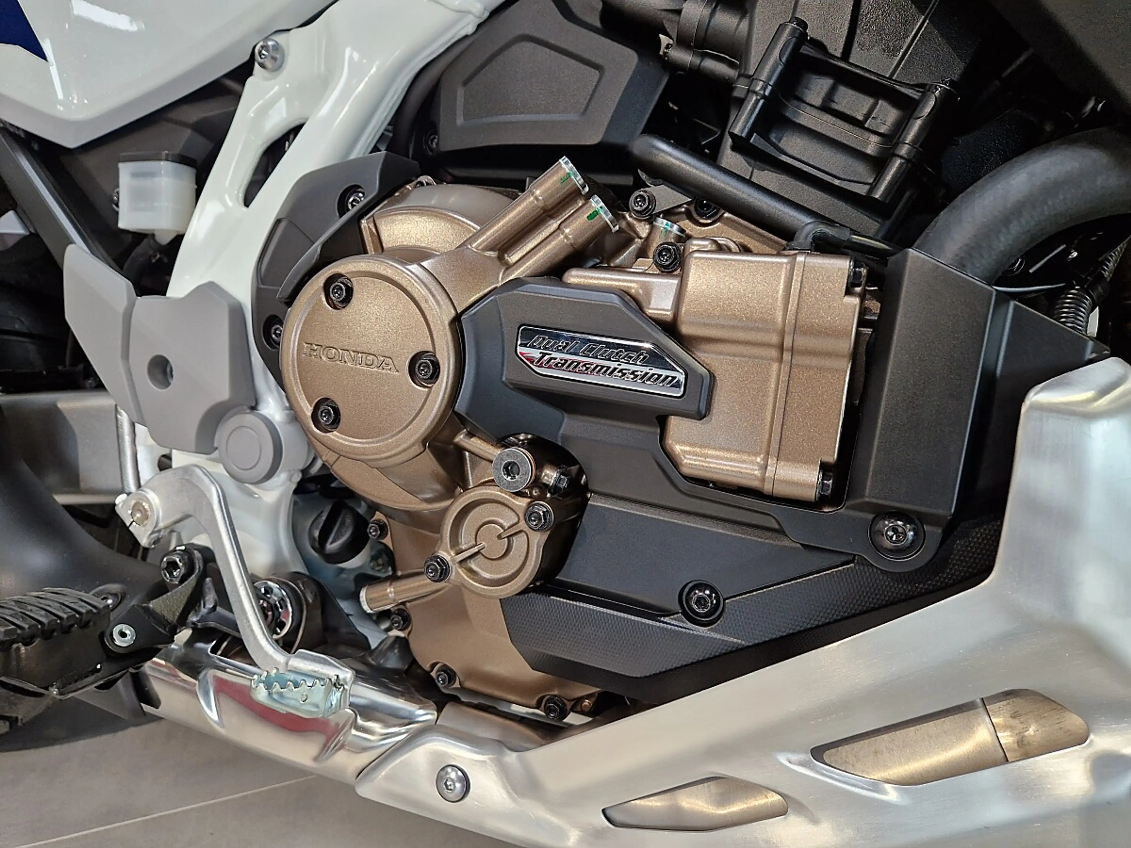 Honda CRF 1100L Africa Twin Adventure Sports DCT ES VORFÜHRER *Automatik und elektronisches Fahrwerk* — photo 8