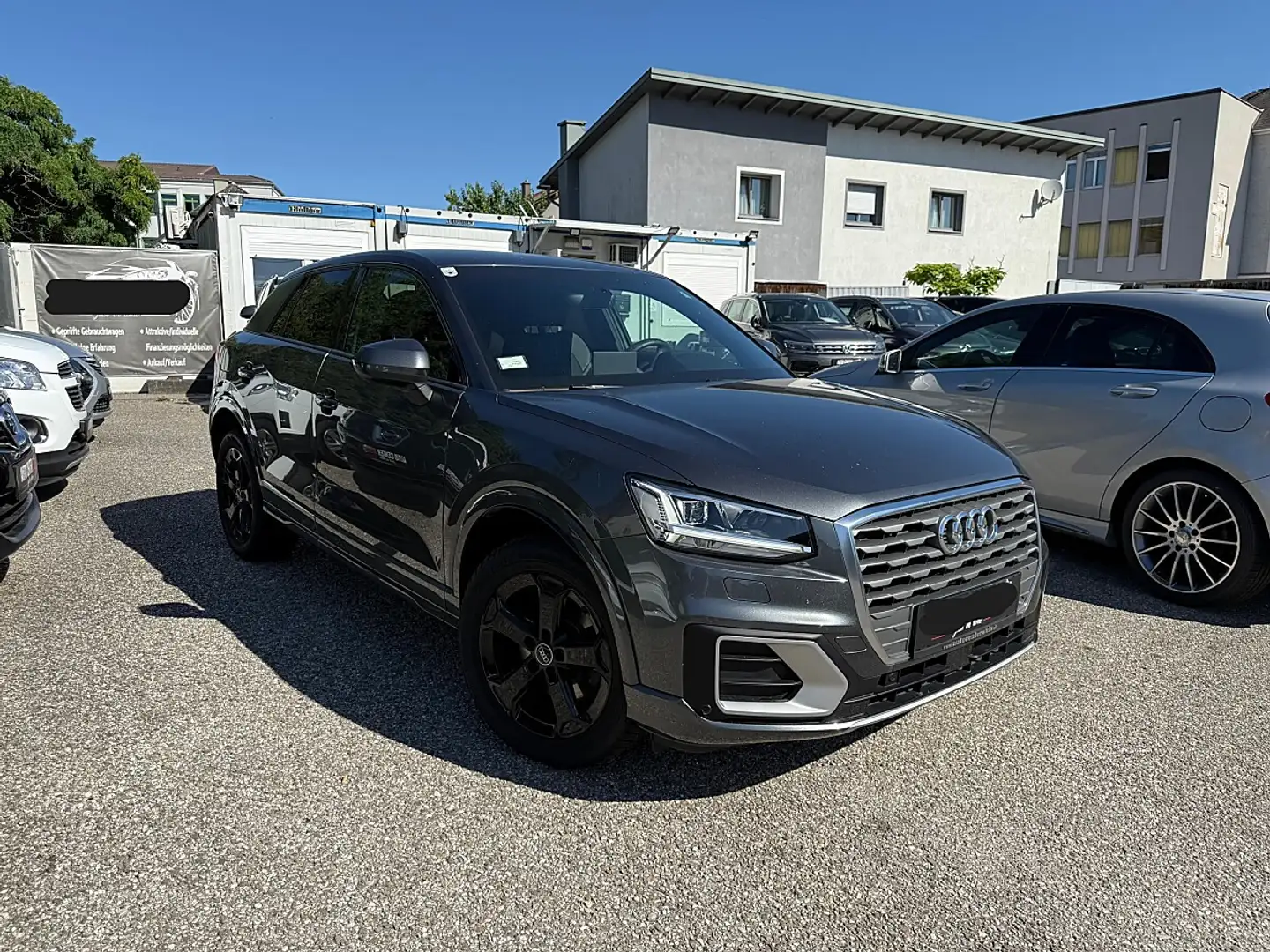 Audi Q2 1,4 TFSI COD Sport S-tronic Grau - 1
