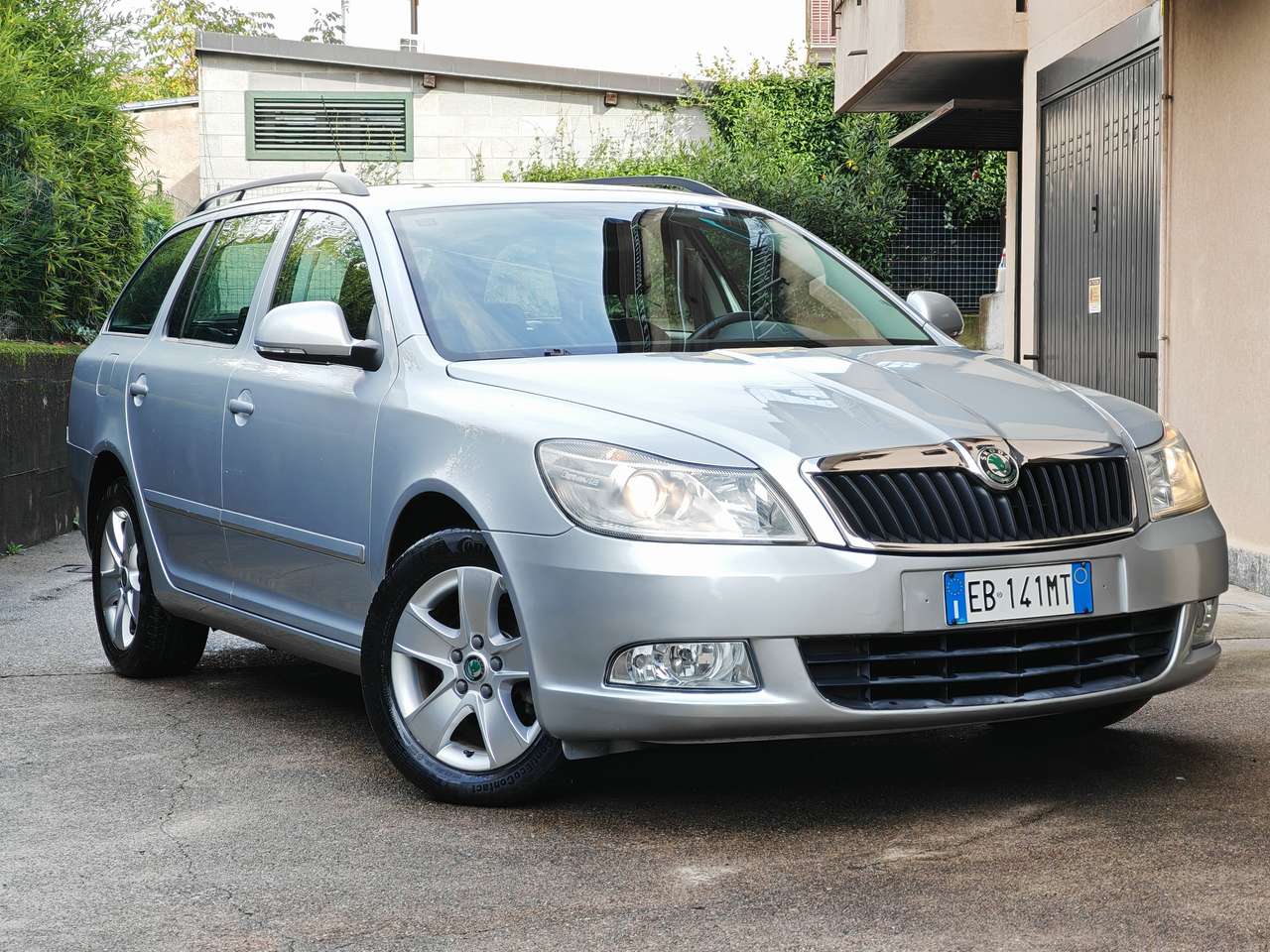 Skoda Octavia Wagon 1.6 TDI 105cv DSG 78.000km / Uniproprietario