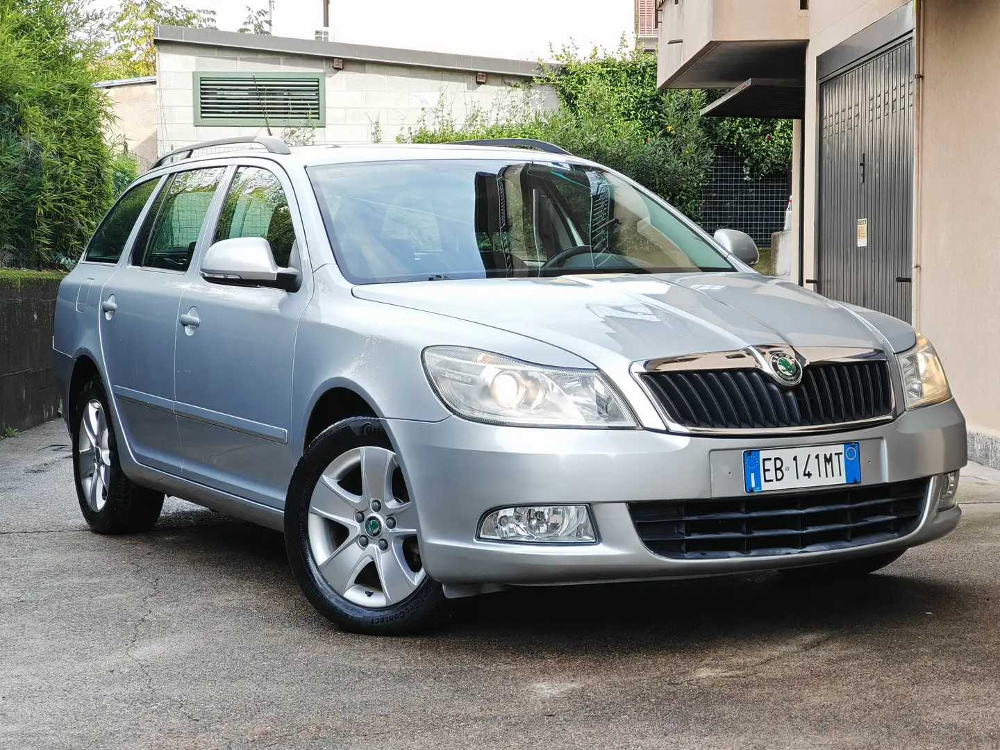 Skoda Octavia Wagon 1.6 TDI 105cv DSG 78.000km / Uniproprietario Argento - 1