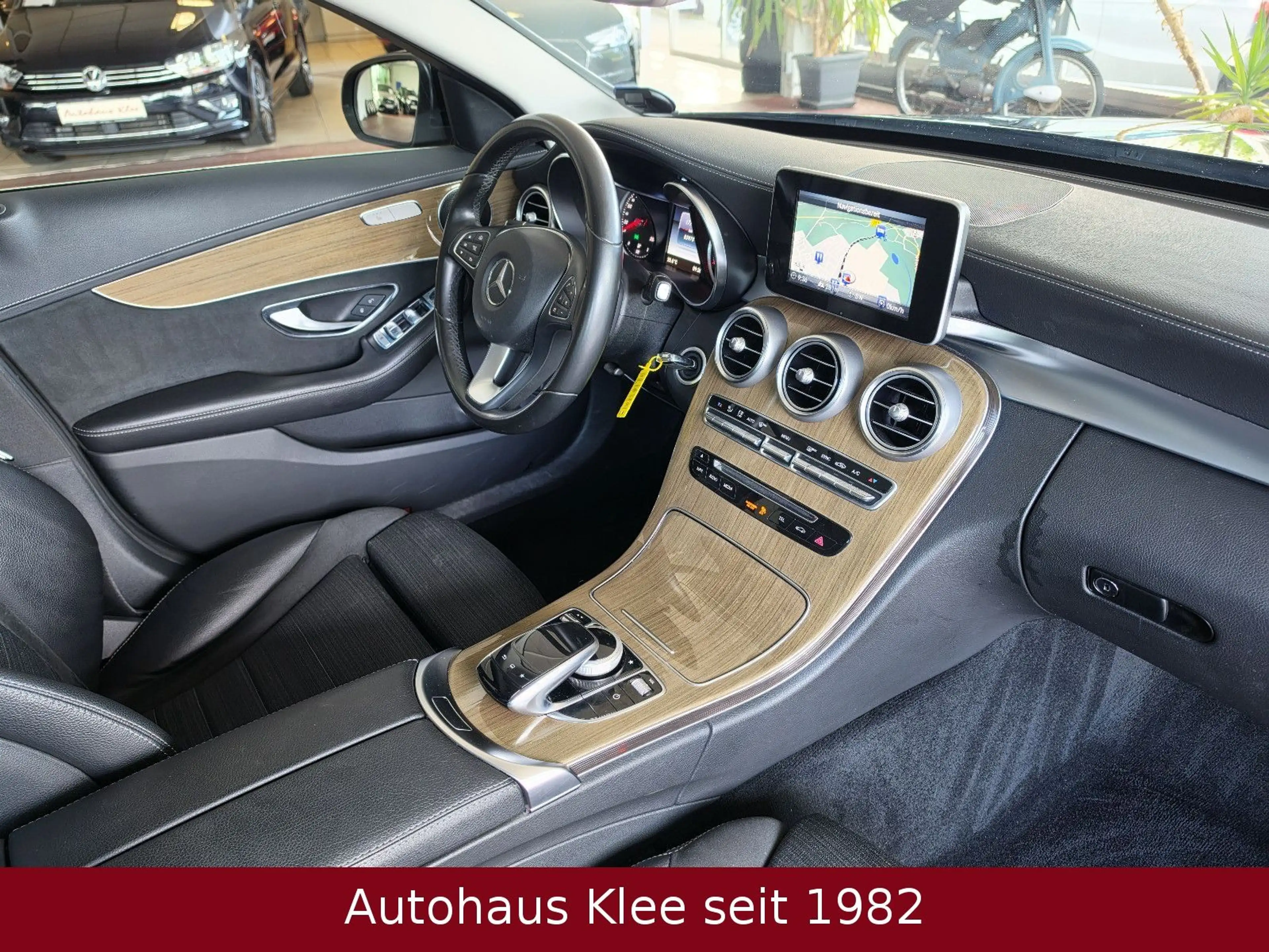 Mercedes-Benz C 180 Limousine Automatik *NAVI*LED*LM*AHK* — photo 5
