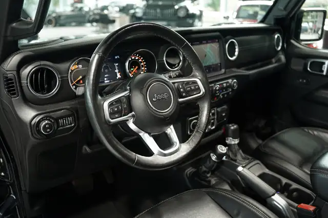 Jeep Wrangler view 21