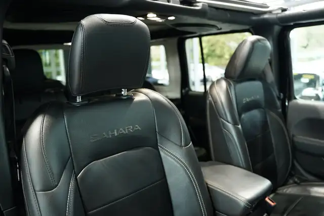 Jeep Wrangler view 15