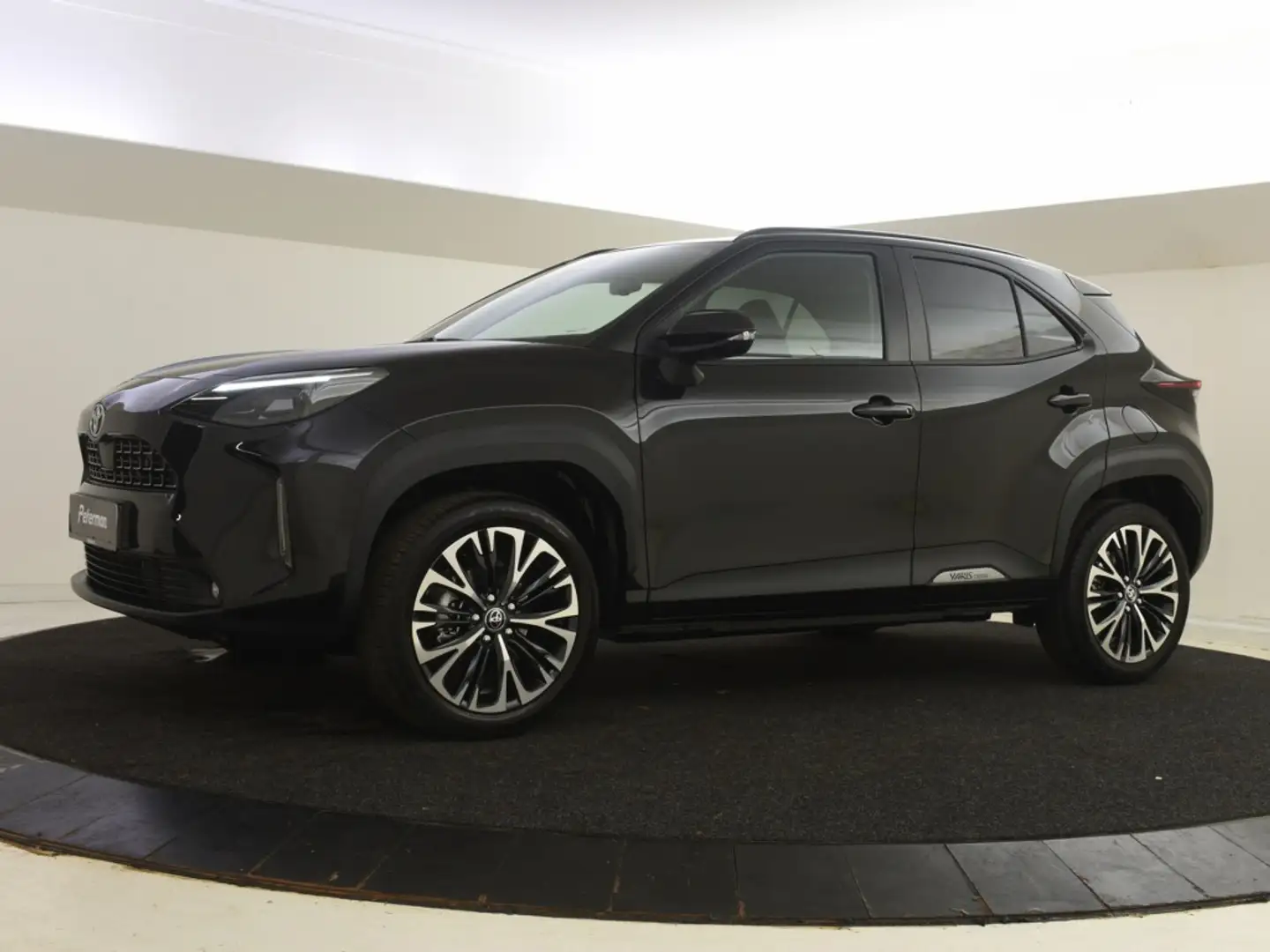 Toyota Yaris Cross 1.5 Hybrid 130 Executive | Stuur en Stoelverwarmin Zwart - 2