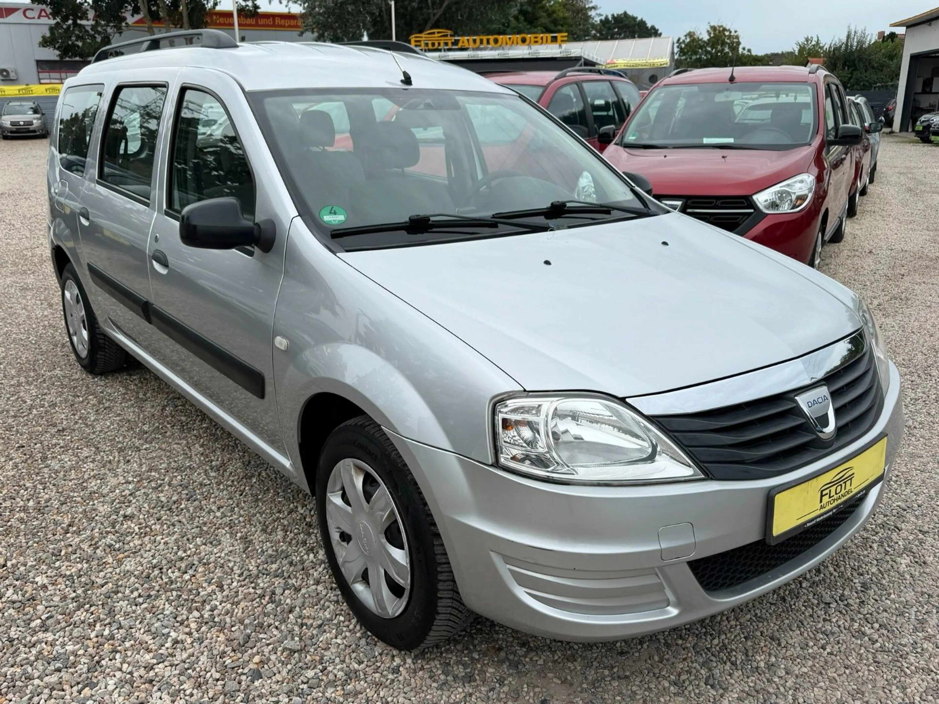 Dacia Logan MCV Ambiance *1.HD*85TKM*Klima* TÜV Neu — photo 2
