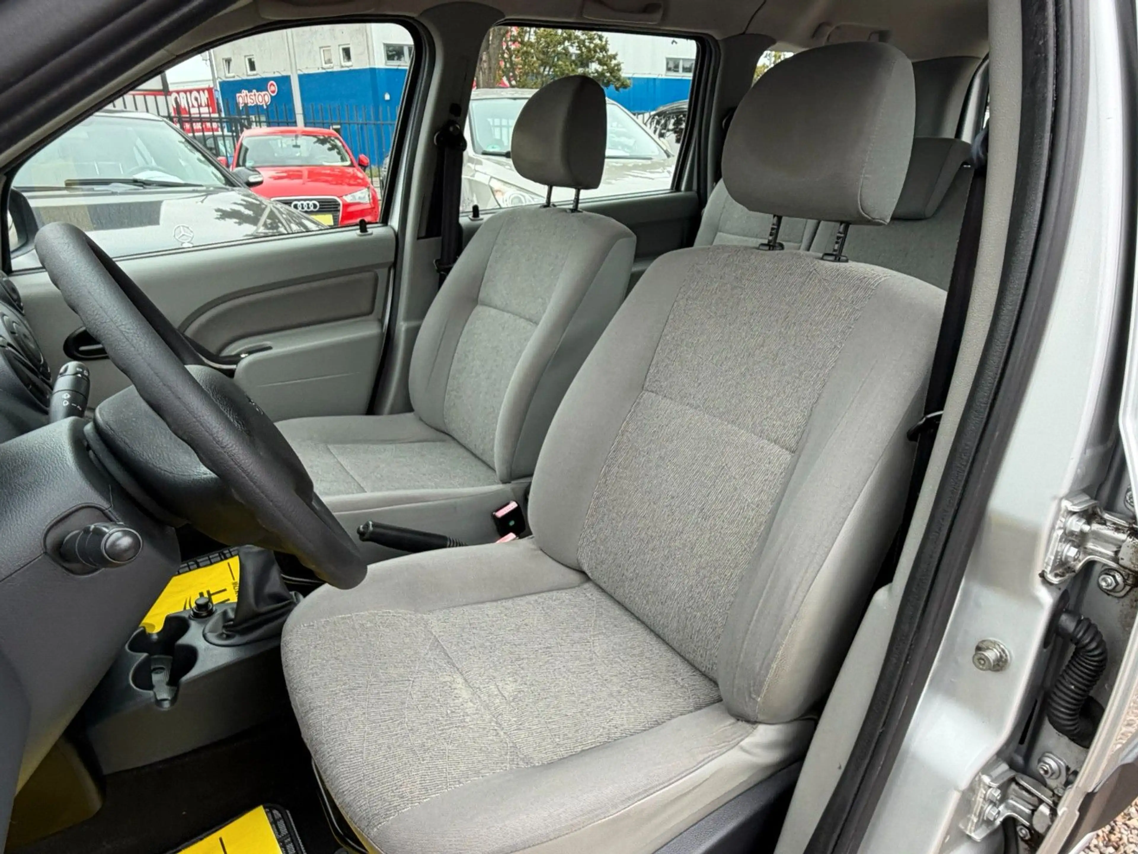 Dacia Logan MCV Ambiance *1.HD*85TKM*Klima* TÜV Neu — photo 9