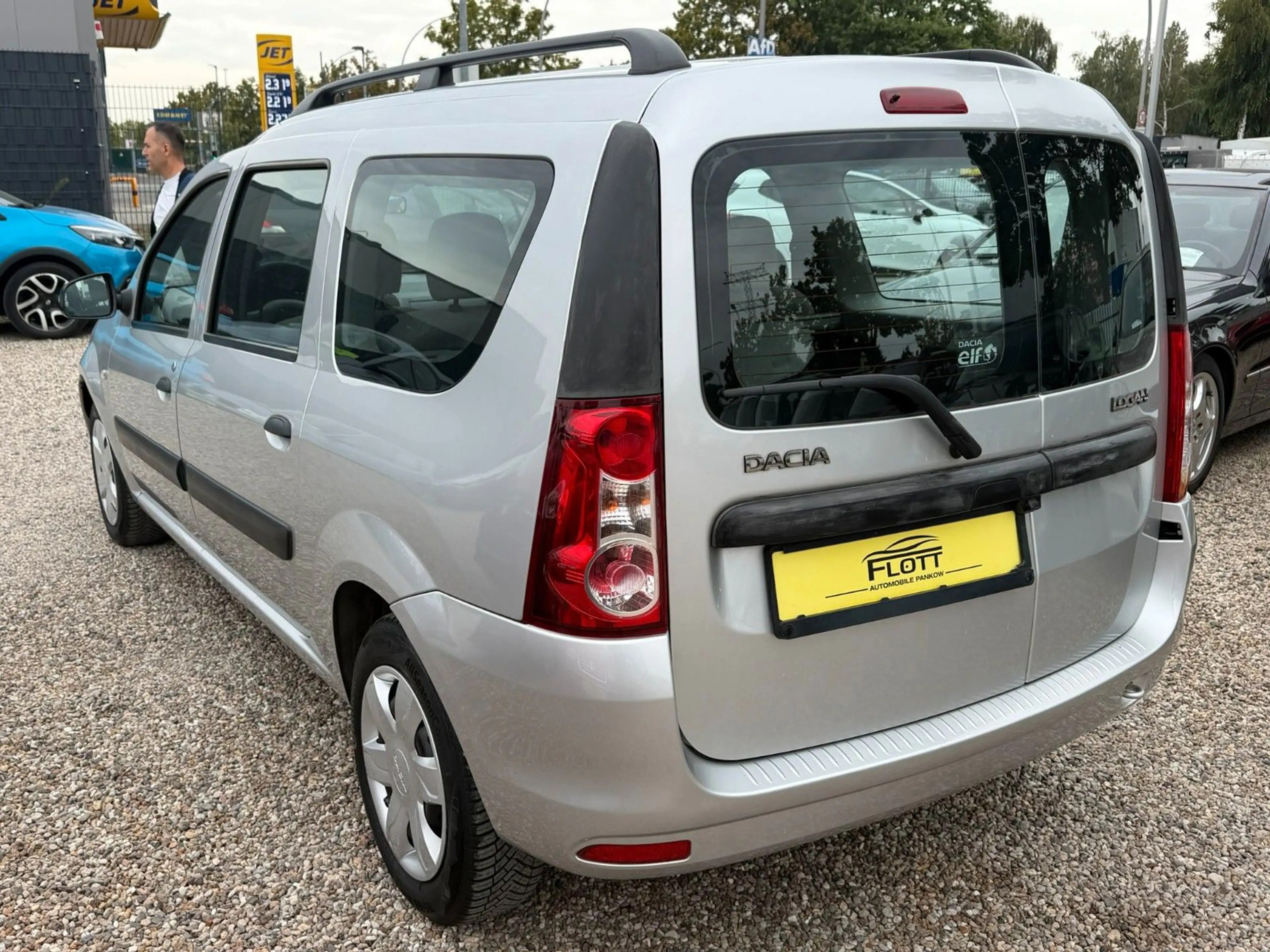 Dacia Logan MCV Ambiance *1.HD*85TKM*Klima* TÜV Neu — photo 5