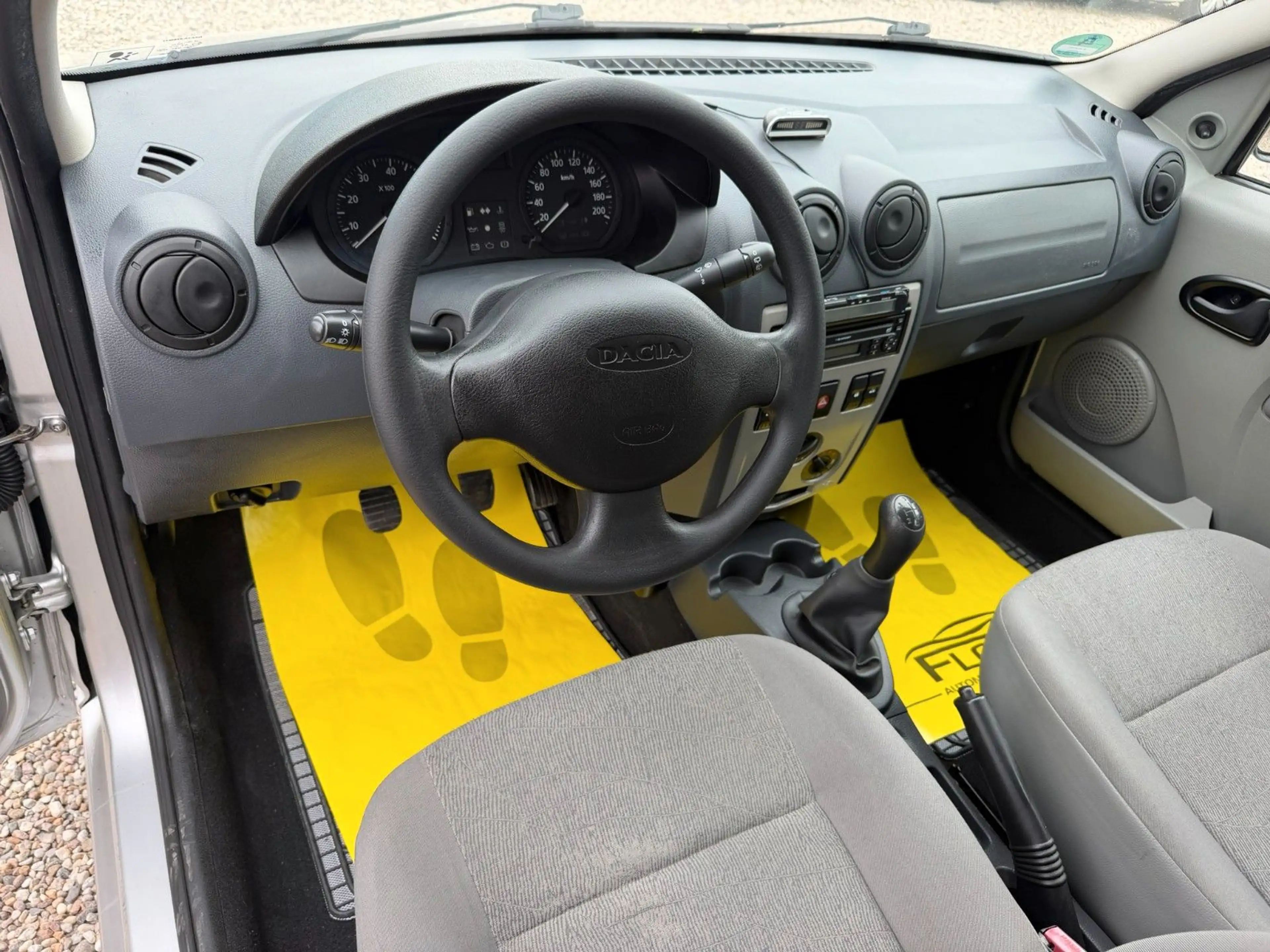 Dacia Logan MCV Ambiance *1.HD*85TKM*Klima* TÜV Neu — photo 10