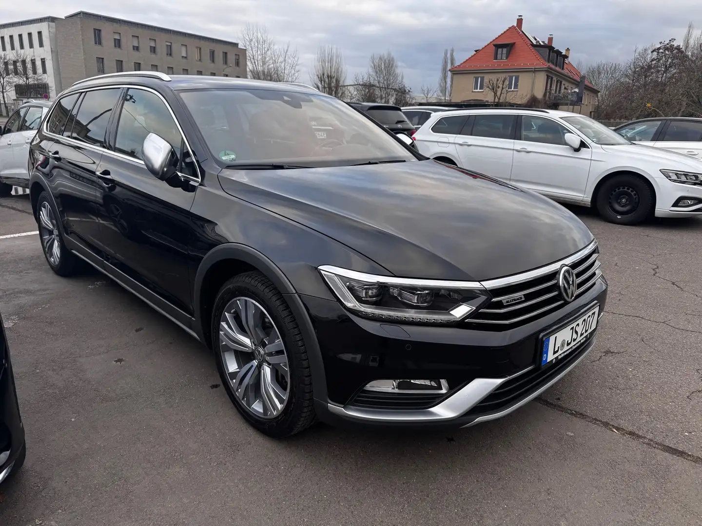 Volkswagen Passat Alltrack Variant 2.0 TSI OPF DSG 4Motion - 1