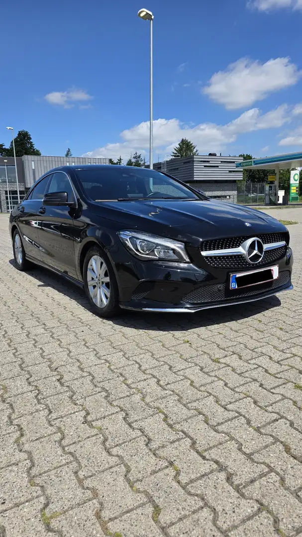 Mercedes-Benz CLA 220 d 4Matic 7G-DCT Urban - 2