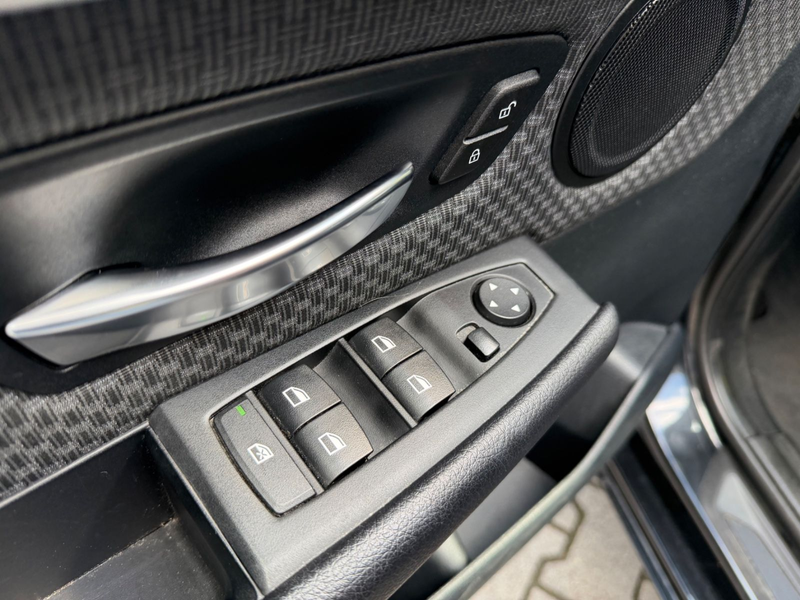 BMW 218 i AUTOMATIK/NAVI/KLIMAA/TEMPOMAT* — photo 10