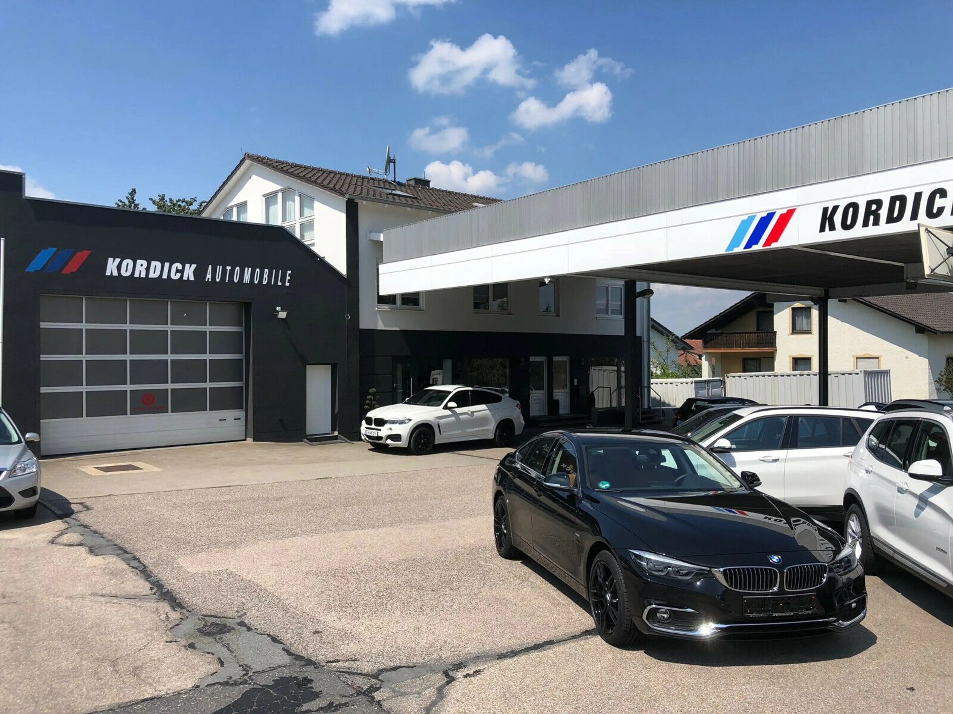BMW 216 216i ACTIVE TOURER F45LCI "ADV"/NAVI/LED/AHK/CAM